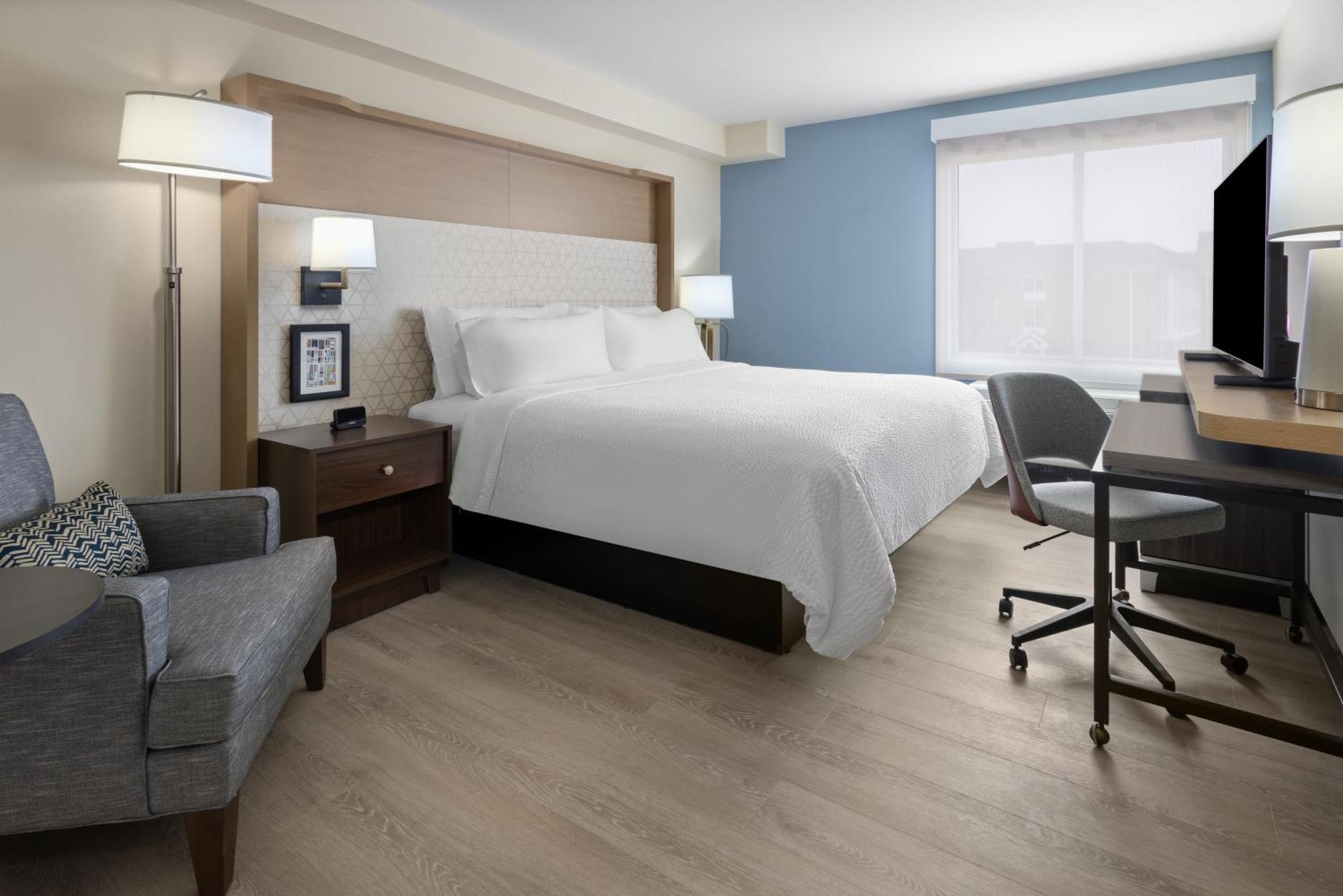 Holiday Inn & Suites Richmond West End, An Ihg Hotel Eksteriør billede