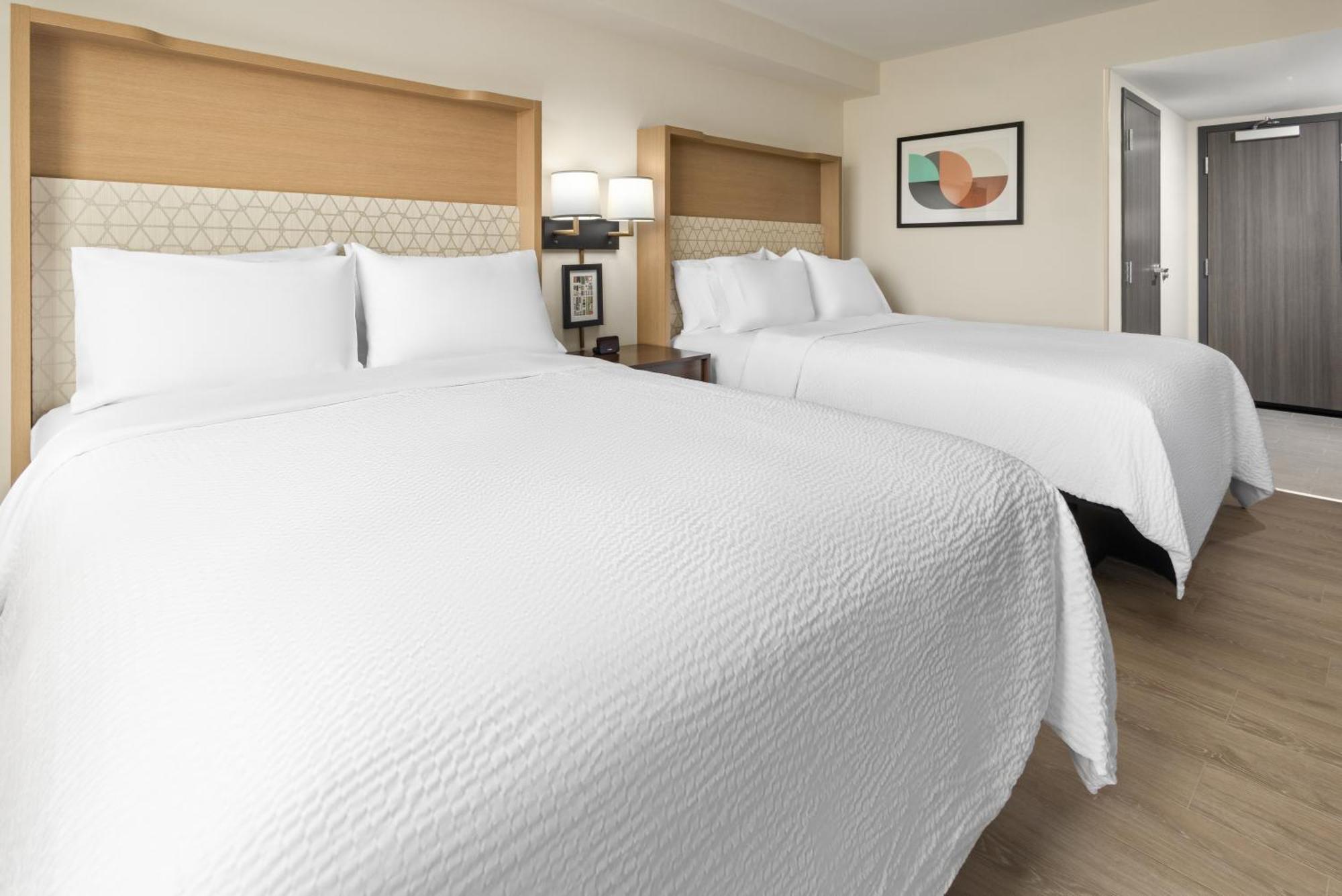 Holiday Inn & Suites Richmond West End, An Ihg Hotel Eksteriør billede