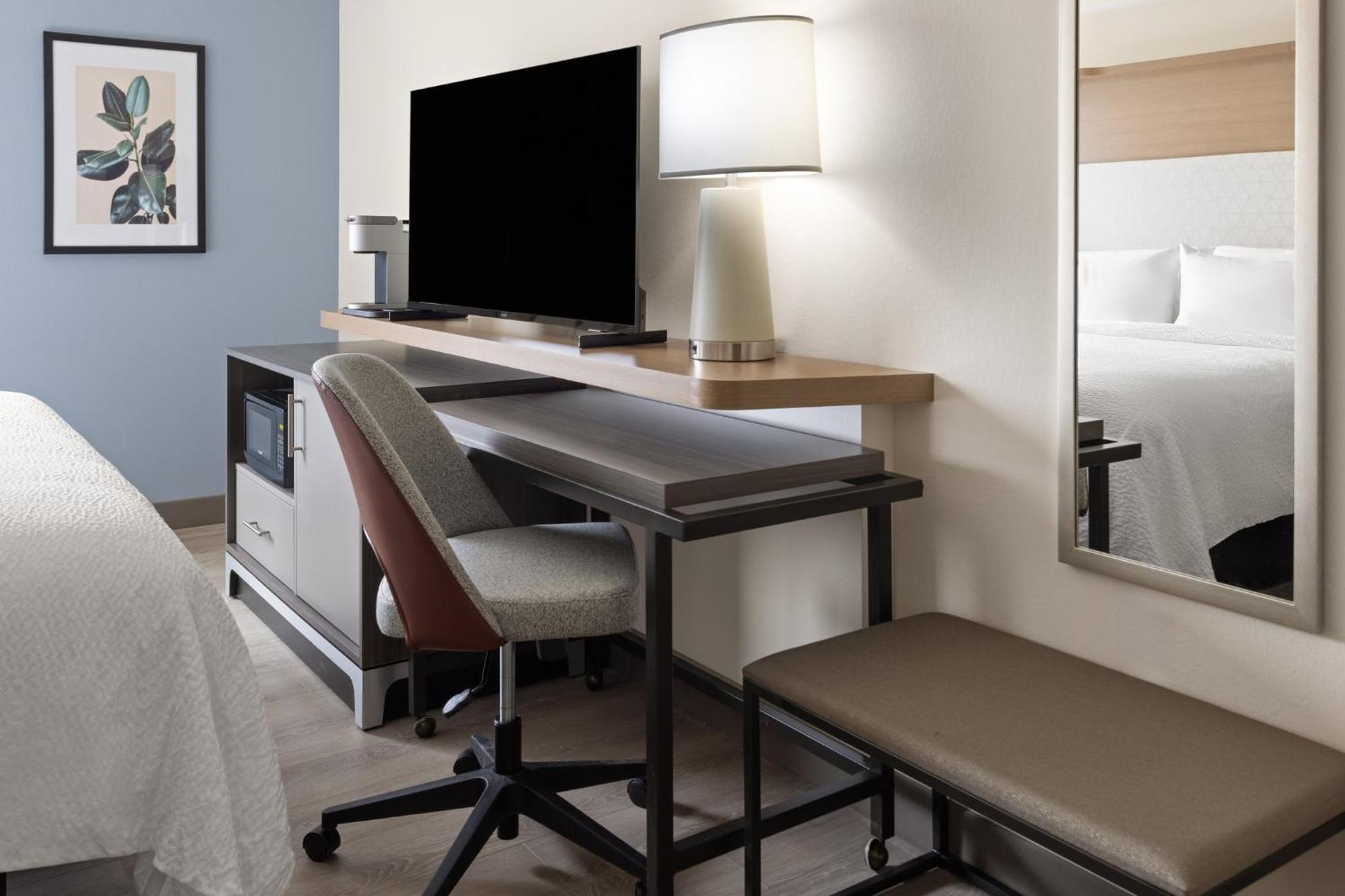Holiday Inn & Suites Richmond West End, An Ihg Hotel Eksteriør billede